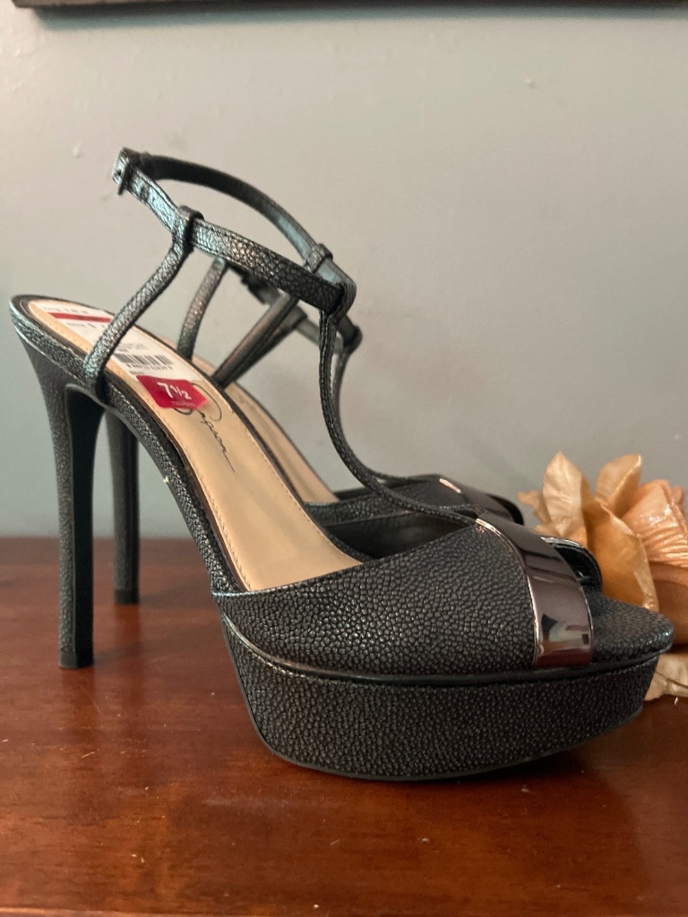 Jessica Simpson 5 inch Stiletto’s Platform